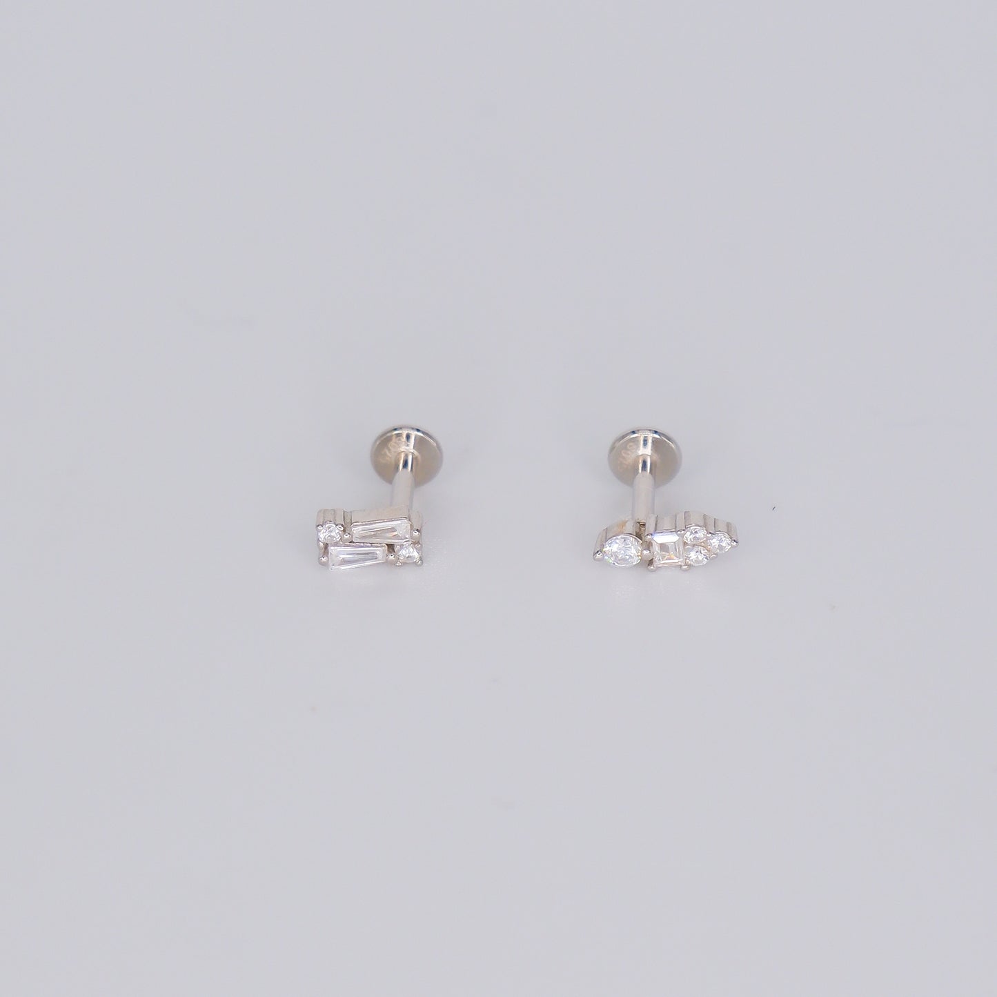 Piercings Achatados Prateados #17 Quadrado e Oval Brilhantes