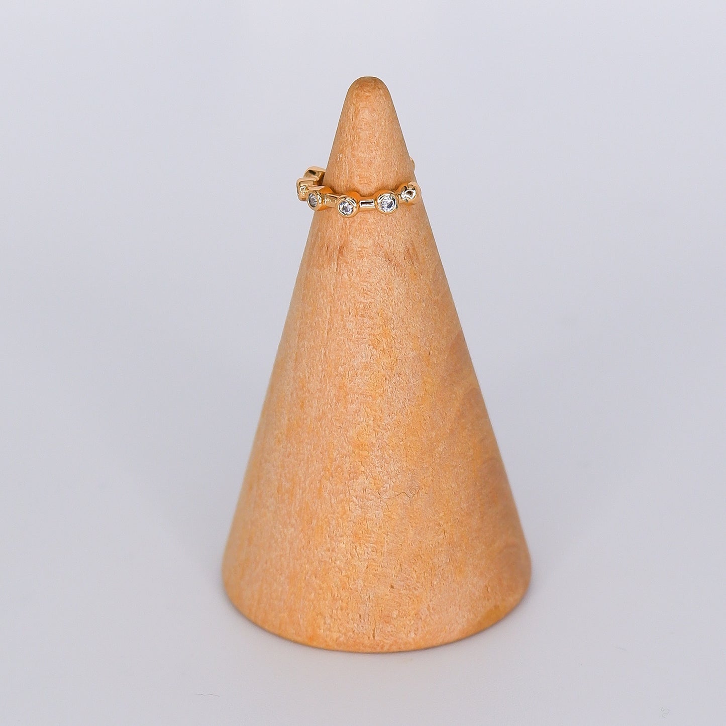 Earcuff Brilhantes Dourada