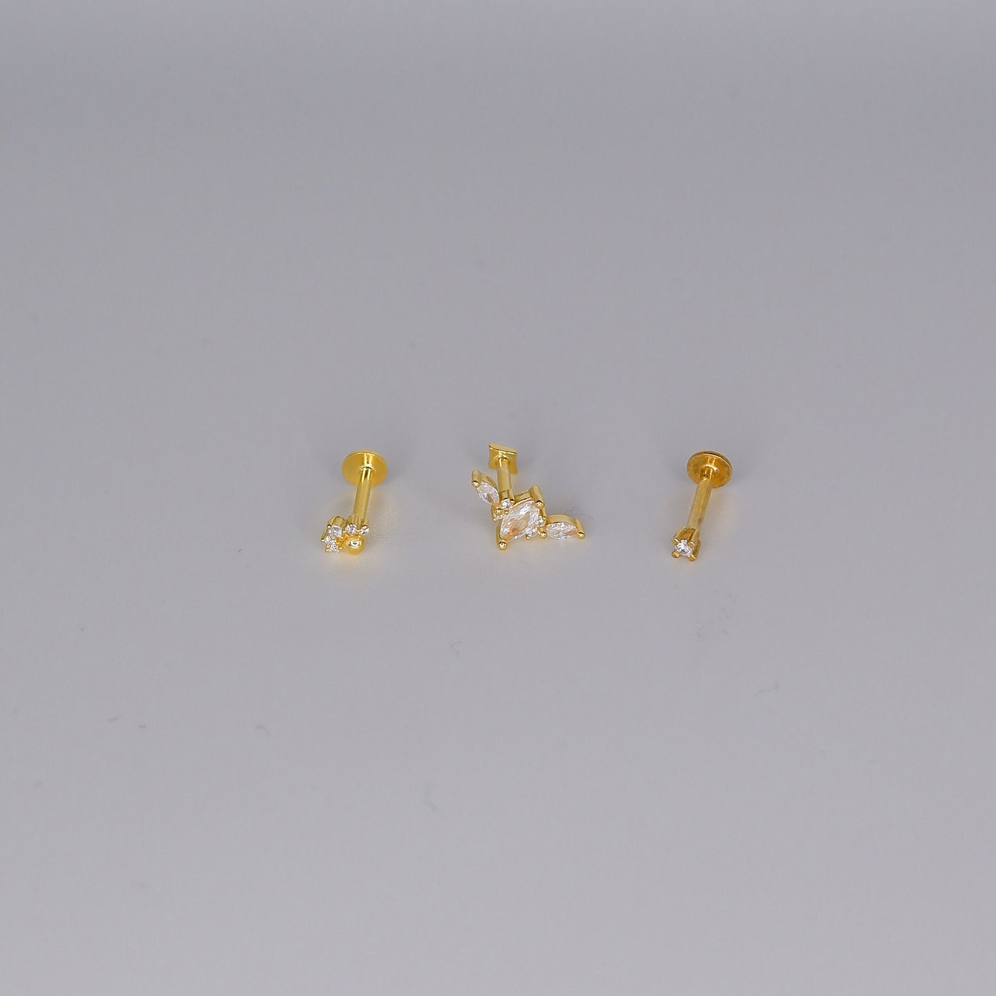 Piercings Achatados Dourados #1 Meia Flor, Comprido e Ponto de Luz
