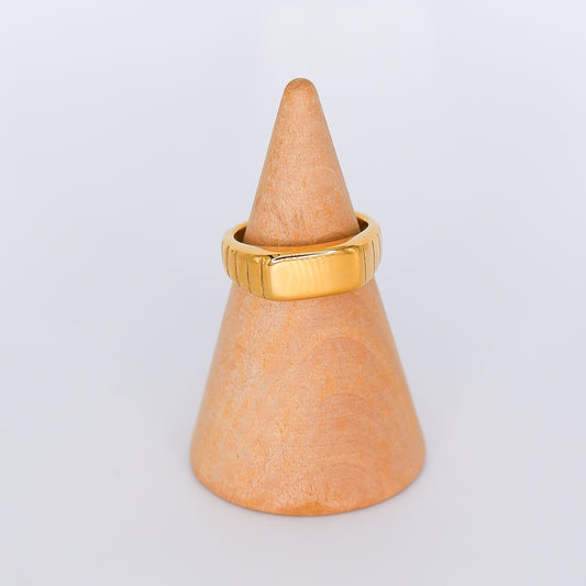 Anel Dourado Recto