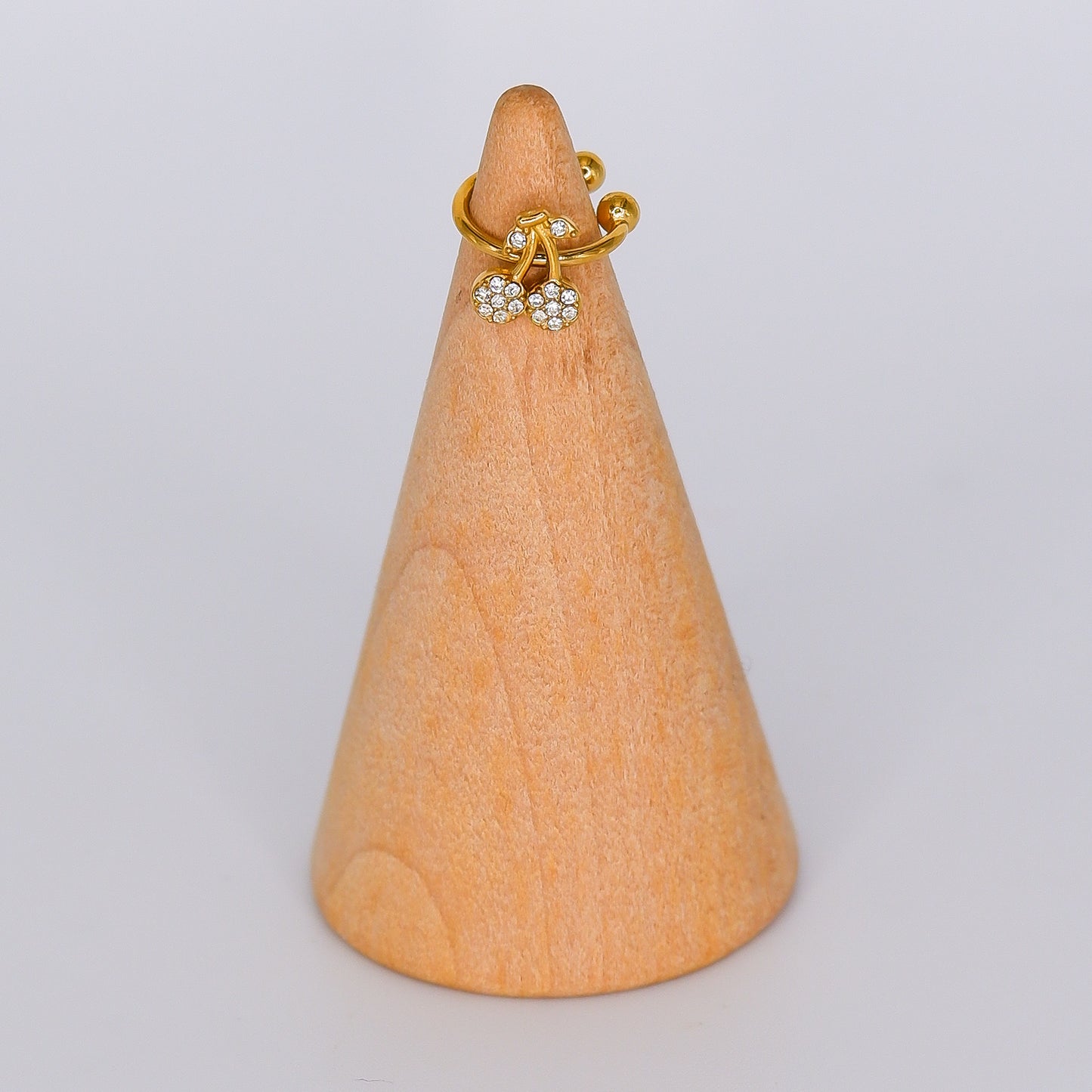 Earcuff Cereja Dourada