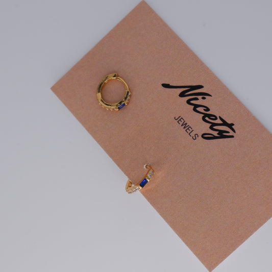 Argola Dourada com Brilhante Rectangular Azul