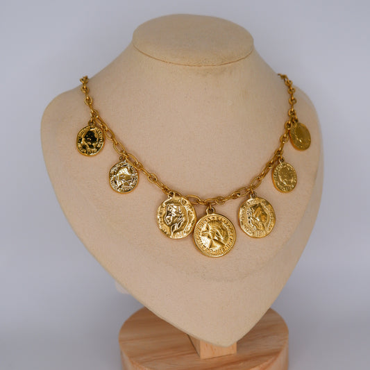 Colar Medalhas Pendentes