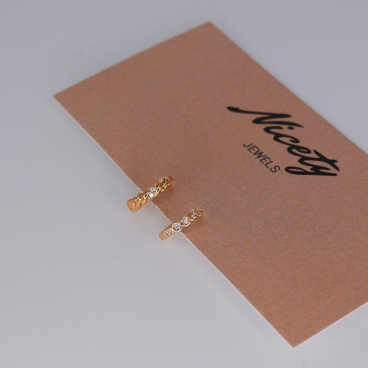 Mini Argolas 7,5mm Hipoalergénicas Entrelaçada e Bolinhas