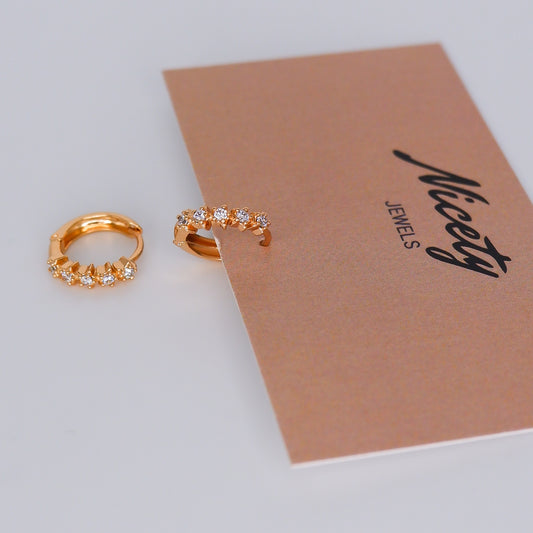 Argola Dourada Estrelas Brilhantes