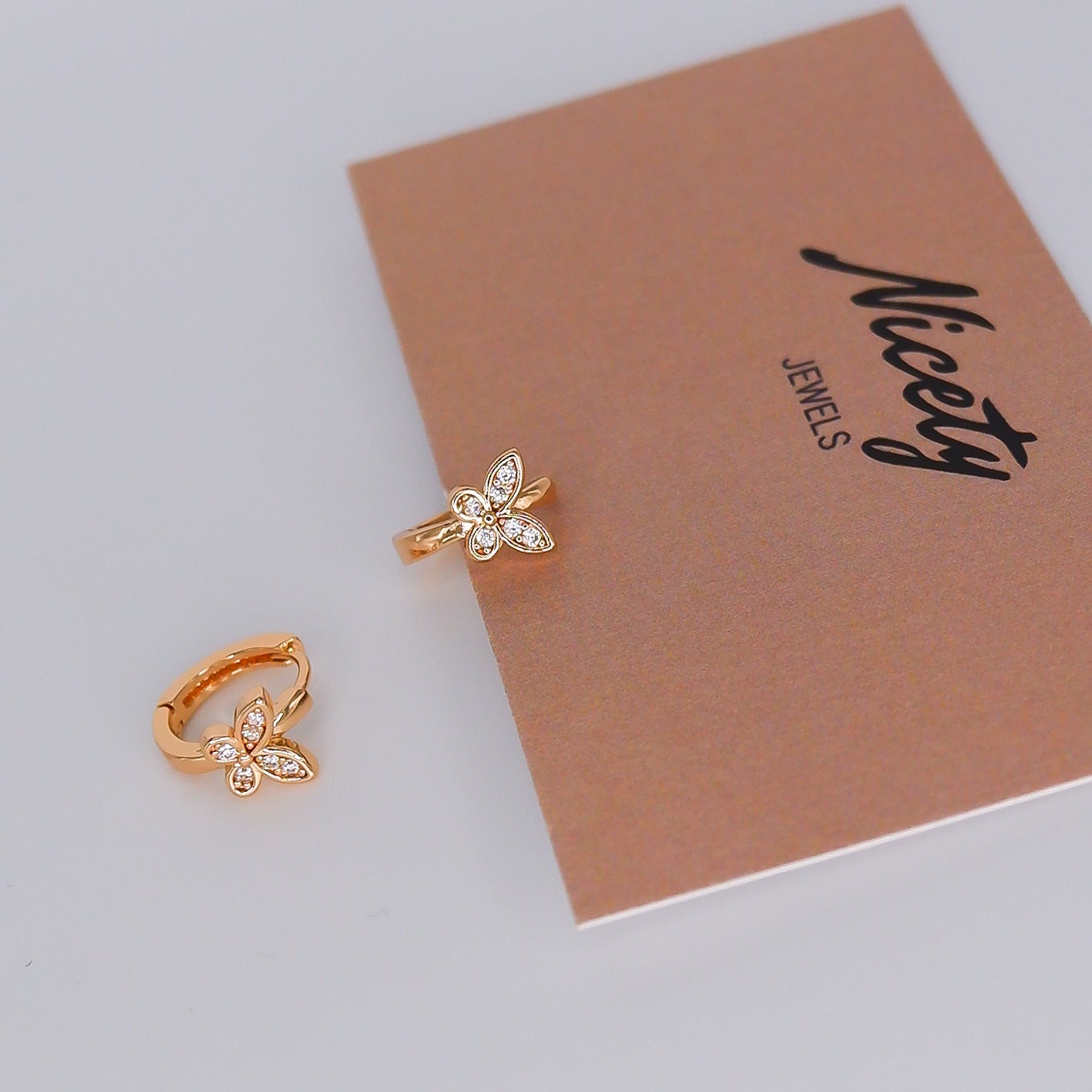 Argola Hipoalergénica Borboleta