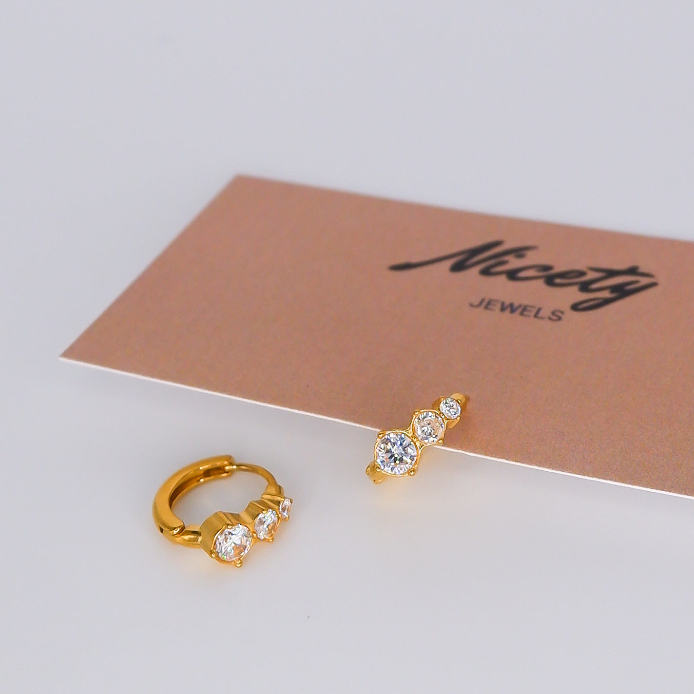 Argola 3 Brilhantes Transparentes