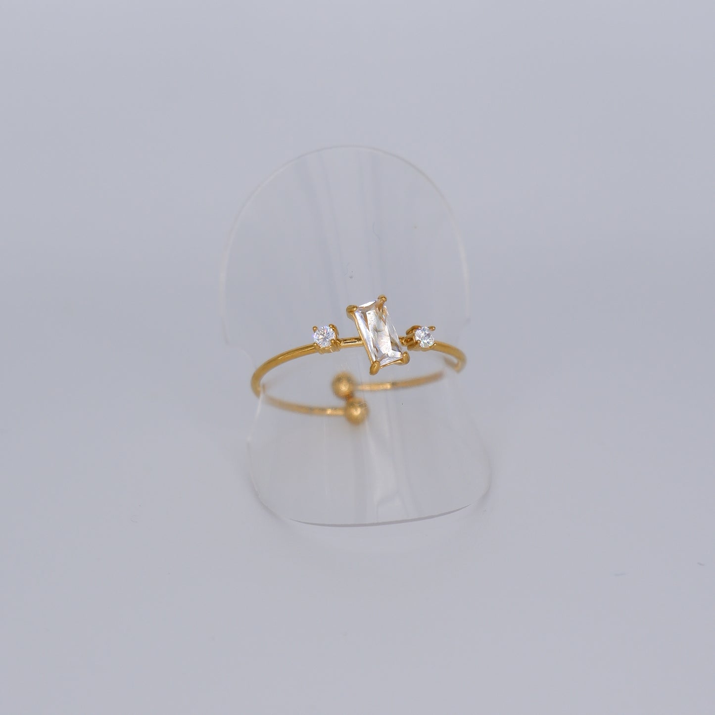 Anel Ajustável Dourado Brilhantes Transparentes