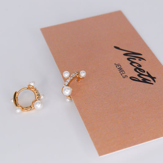 Argola Hipoalergénica Brilhante com Pérolas