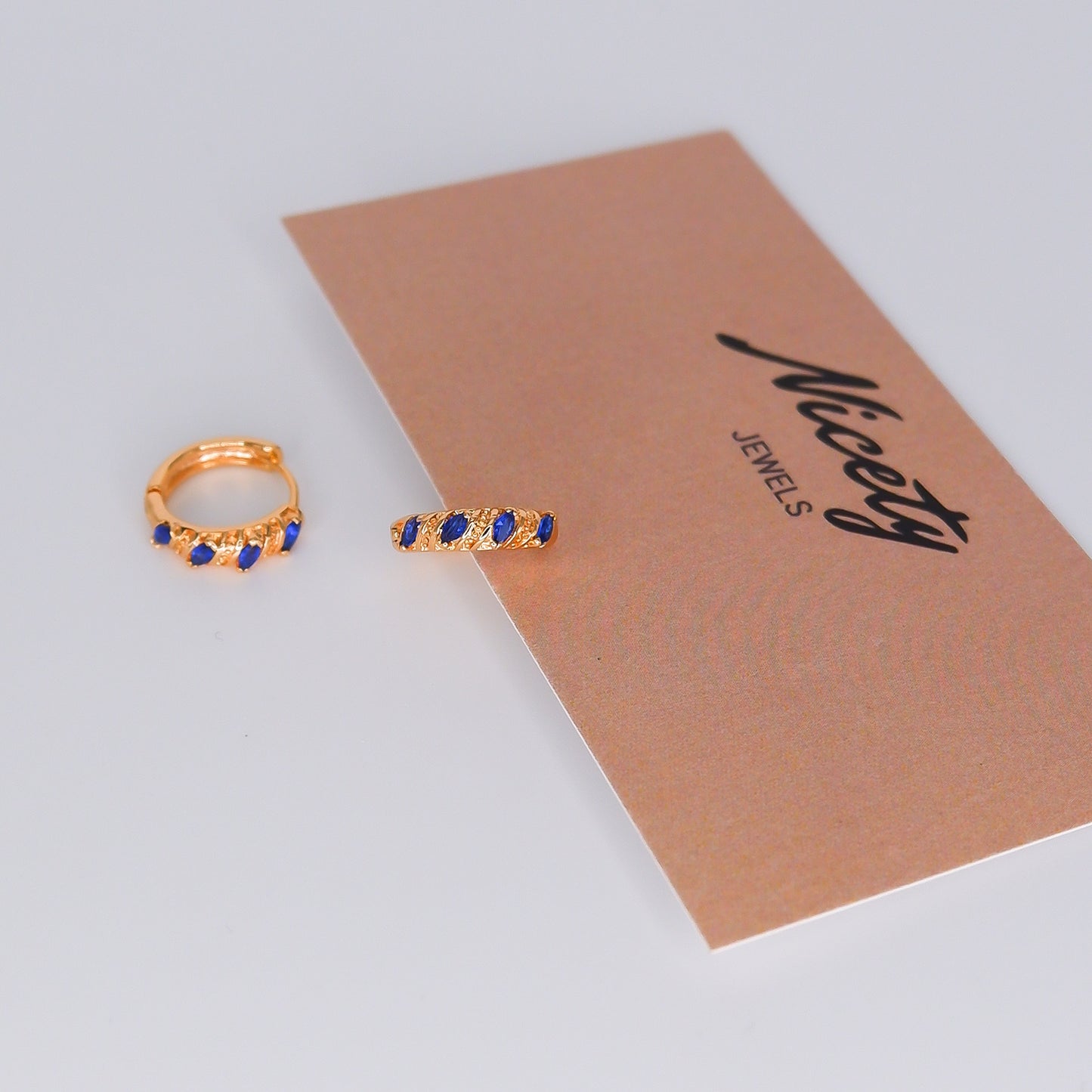 Argola Hipoalergénica 4 Brilhos Ovais Azuis