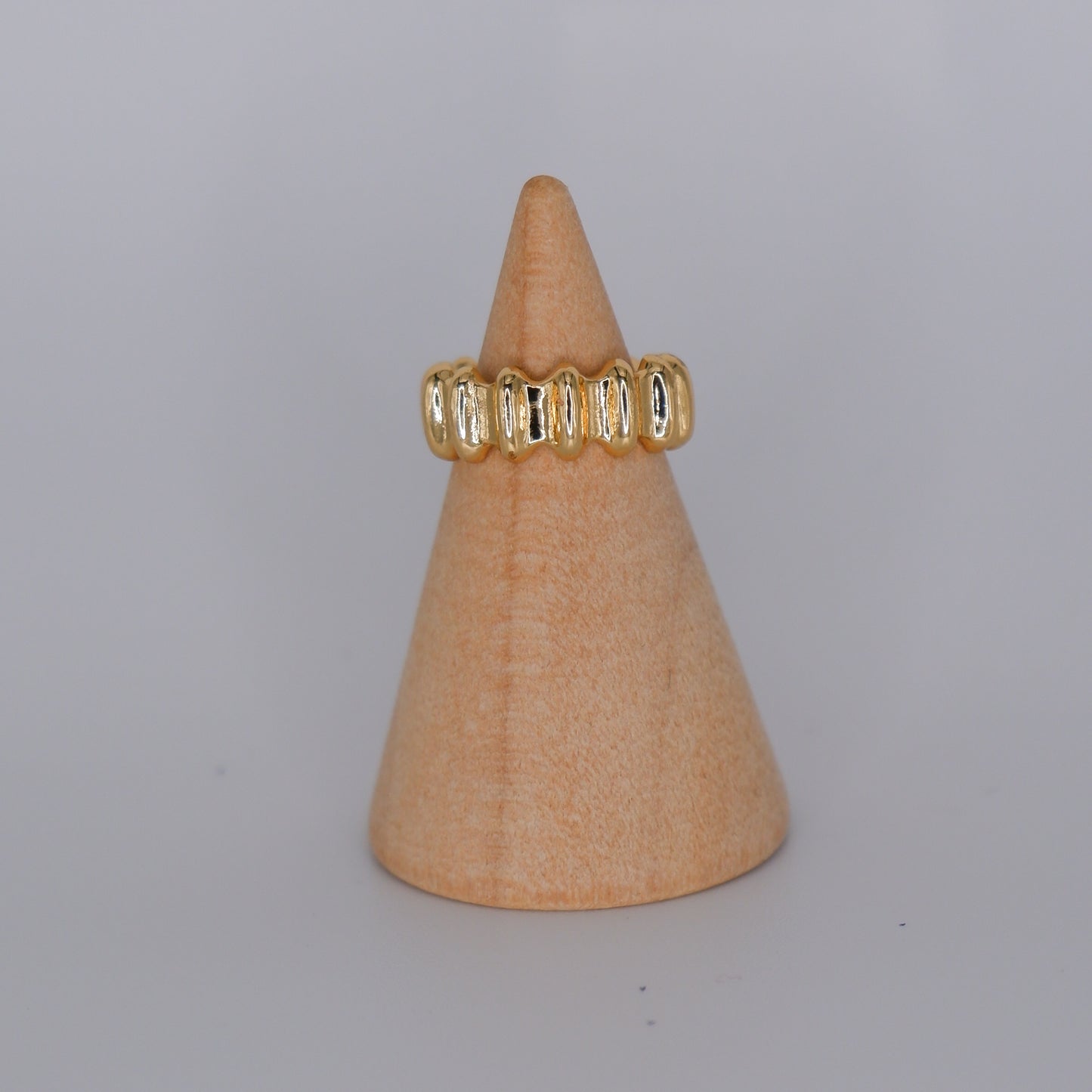 Earcuff Dourada Irregular