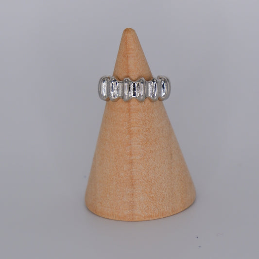 Earcuff Prateada Irregular