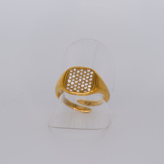 Anel Dourado Quadrado com Brilhantes