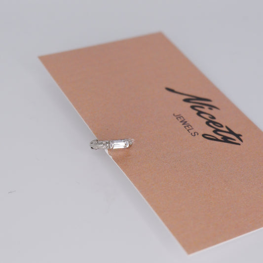 Mini Argolas 7mm Prateadas Hipoalergénicas Rectângulares