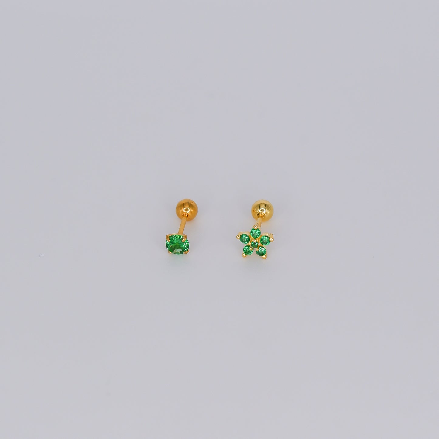 Piercing Bolinha Flores Verdes