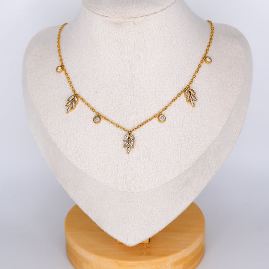 Colar Folhas
