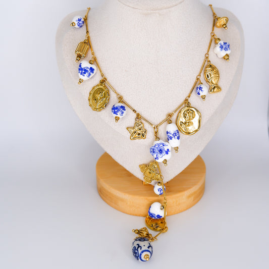 Colar Azul e Branco