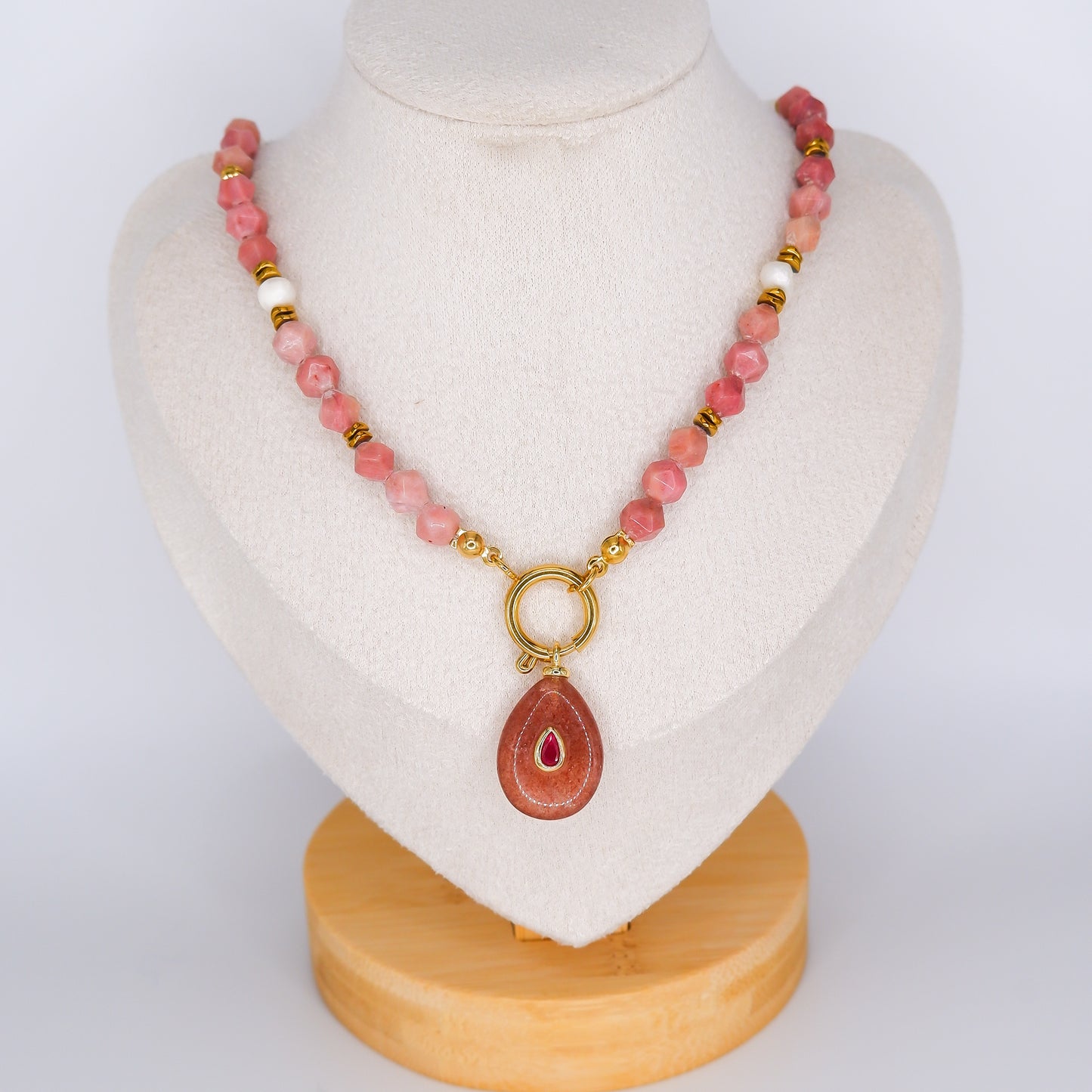 Colar Pedras Rosa