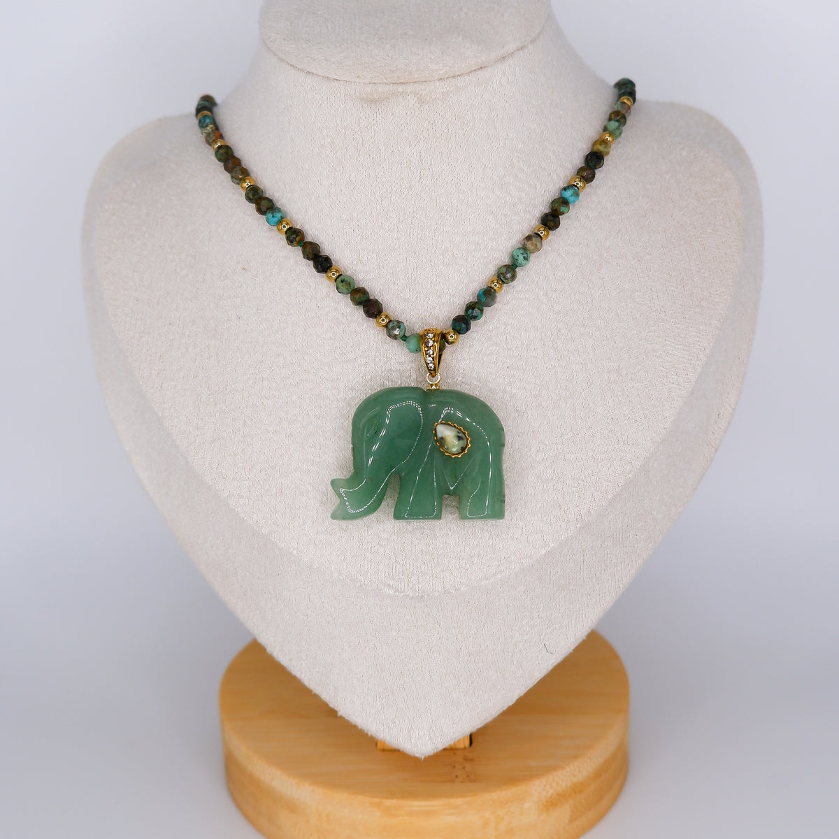 Colar Elefante Verde