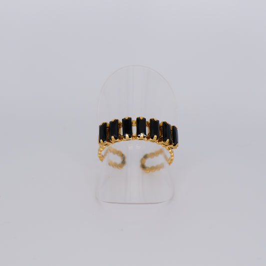 Anel Ajustável Dourado com Pedras Pretas