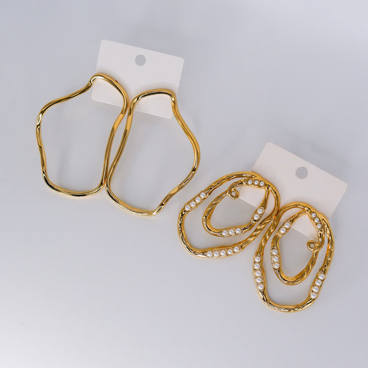 Brinco com pérolas e dourado