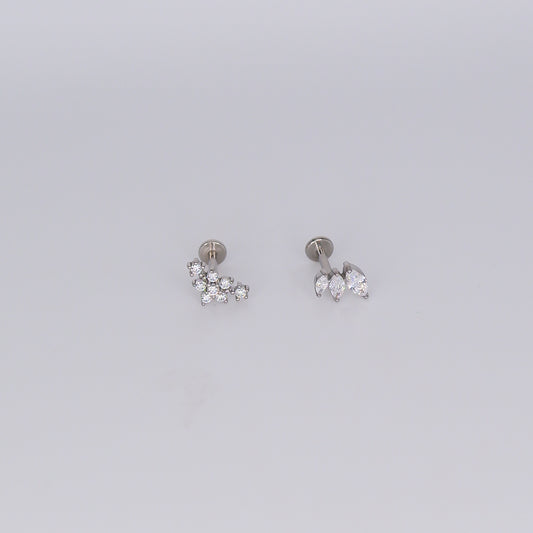 Piercing Achatado 3 Brilhos e Flor