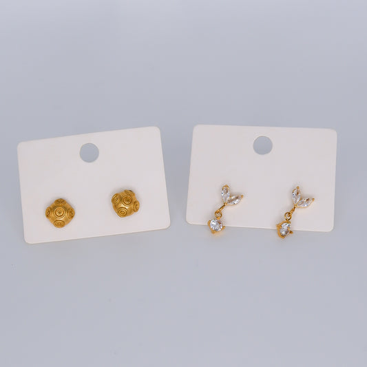 Brinco de Espeto Bola e Pedras com Pendente