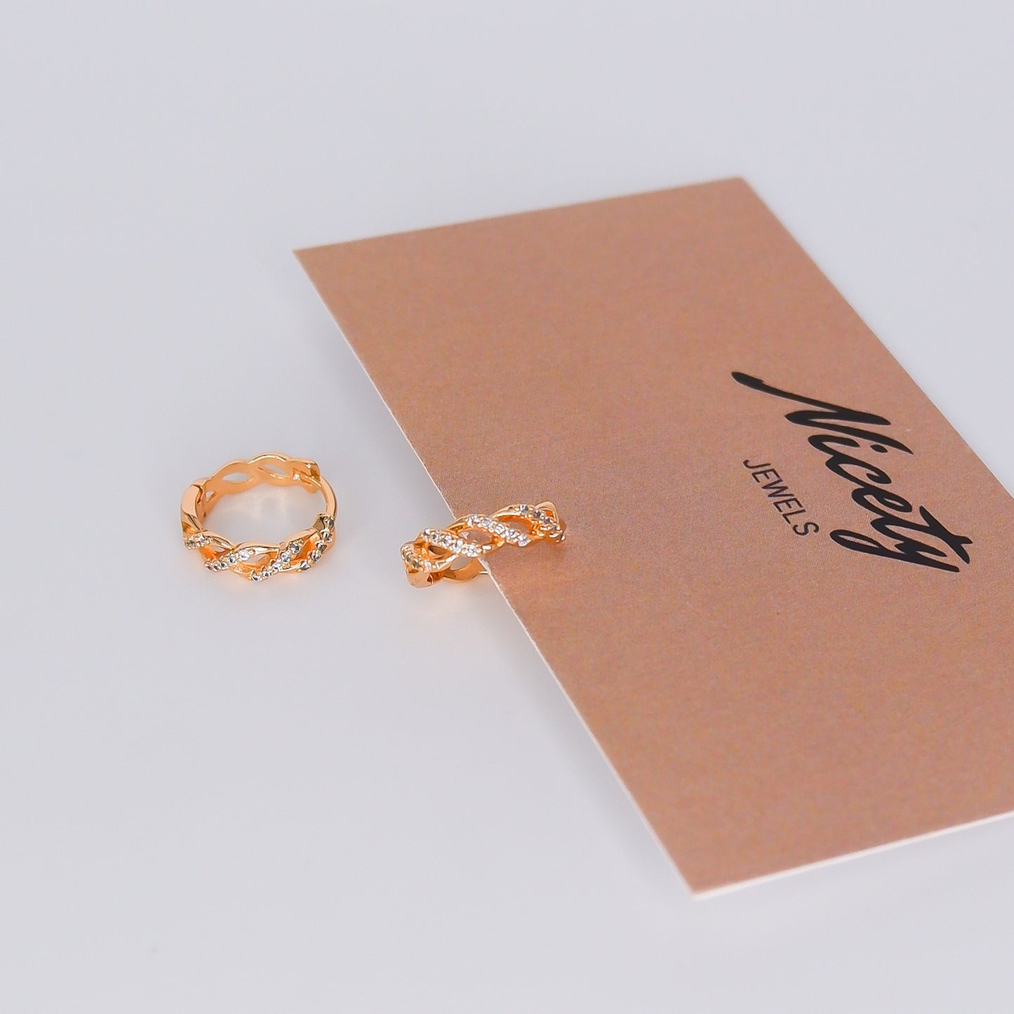 Argola Hipoalergénica Trança