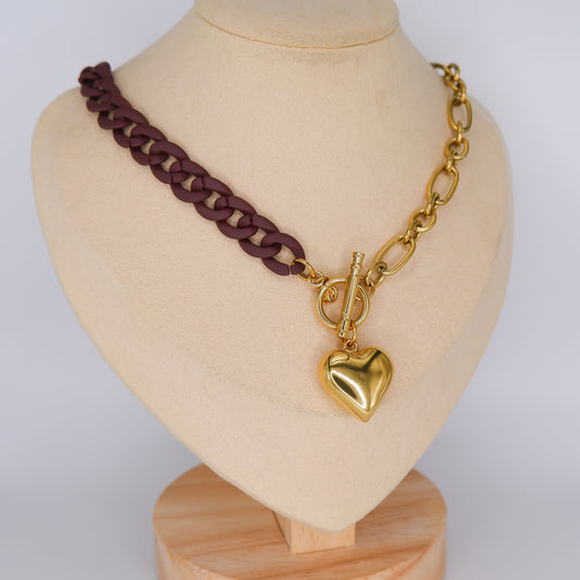 Colar Roxo com Pingente de Coração