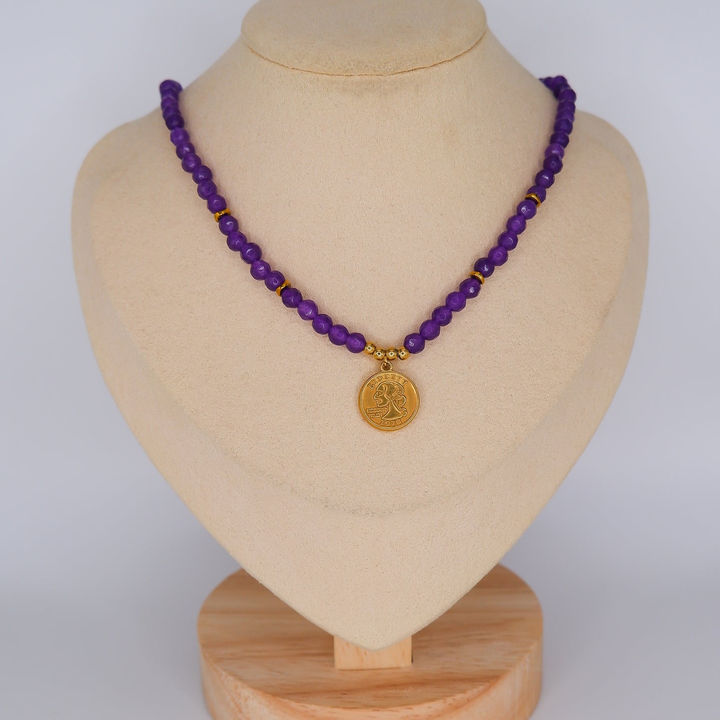 Colar Pedras Roxas com Pendentes