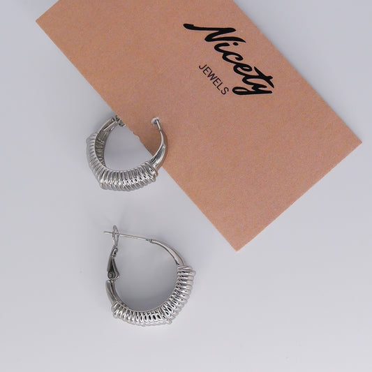 Argola Prateada com Textura