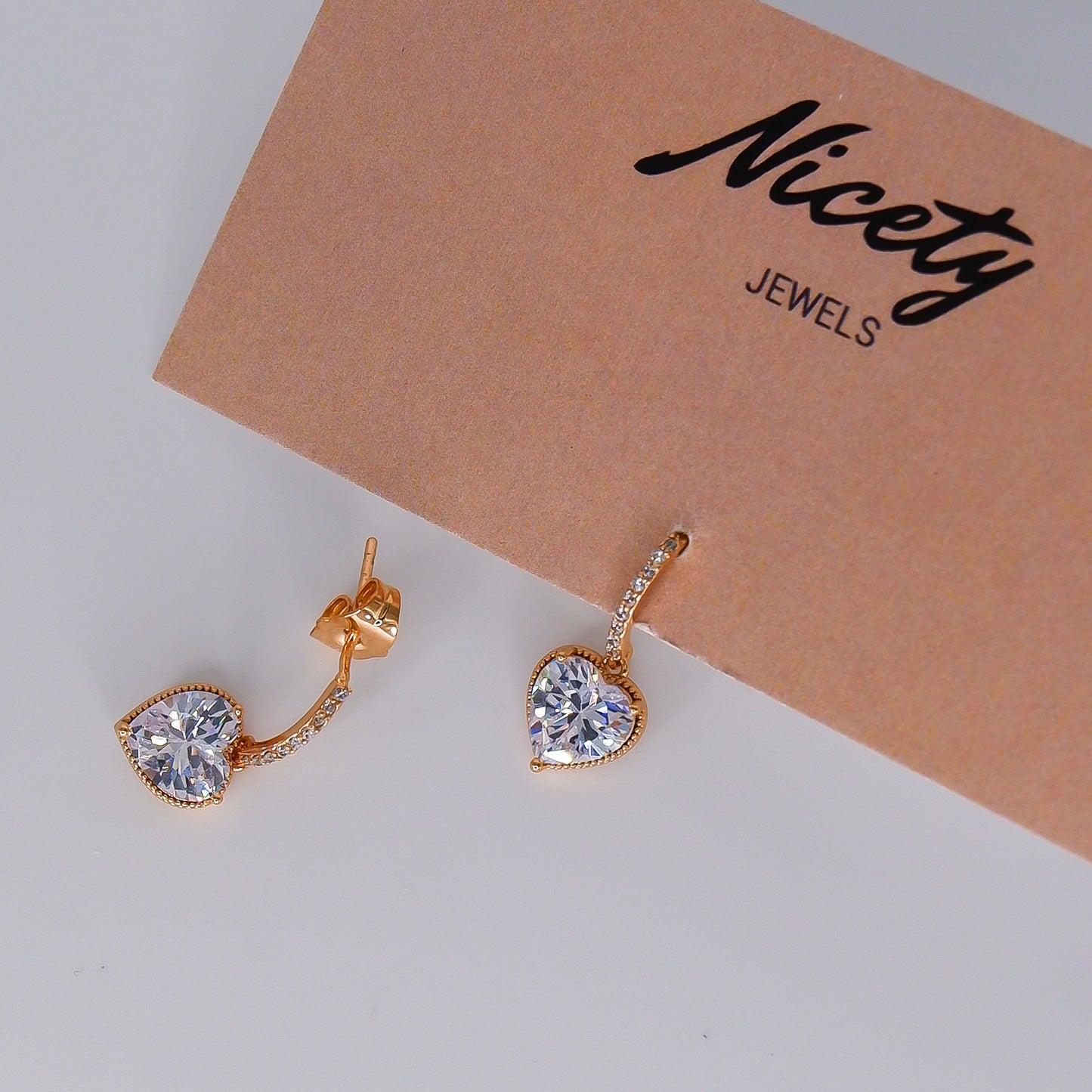 Brinco de Espeto Coração Pendente