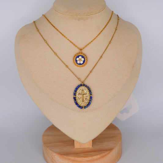 Colares Medalha com Flor e Medalha com Bolinhas Azuis
