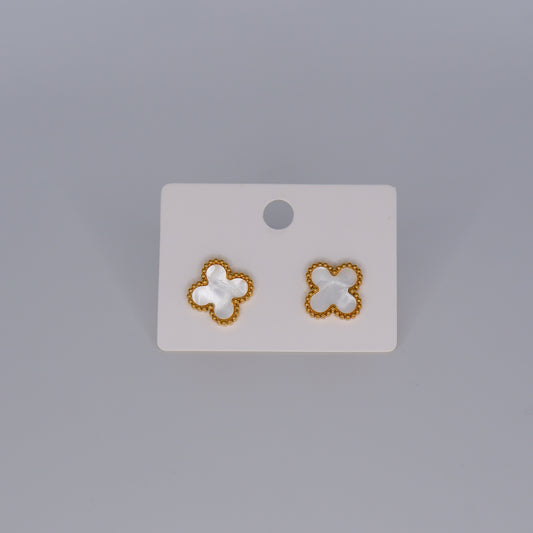 Brinco Trevo Pérola Pequenos