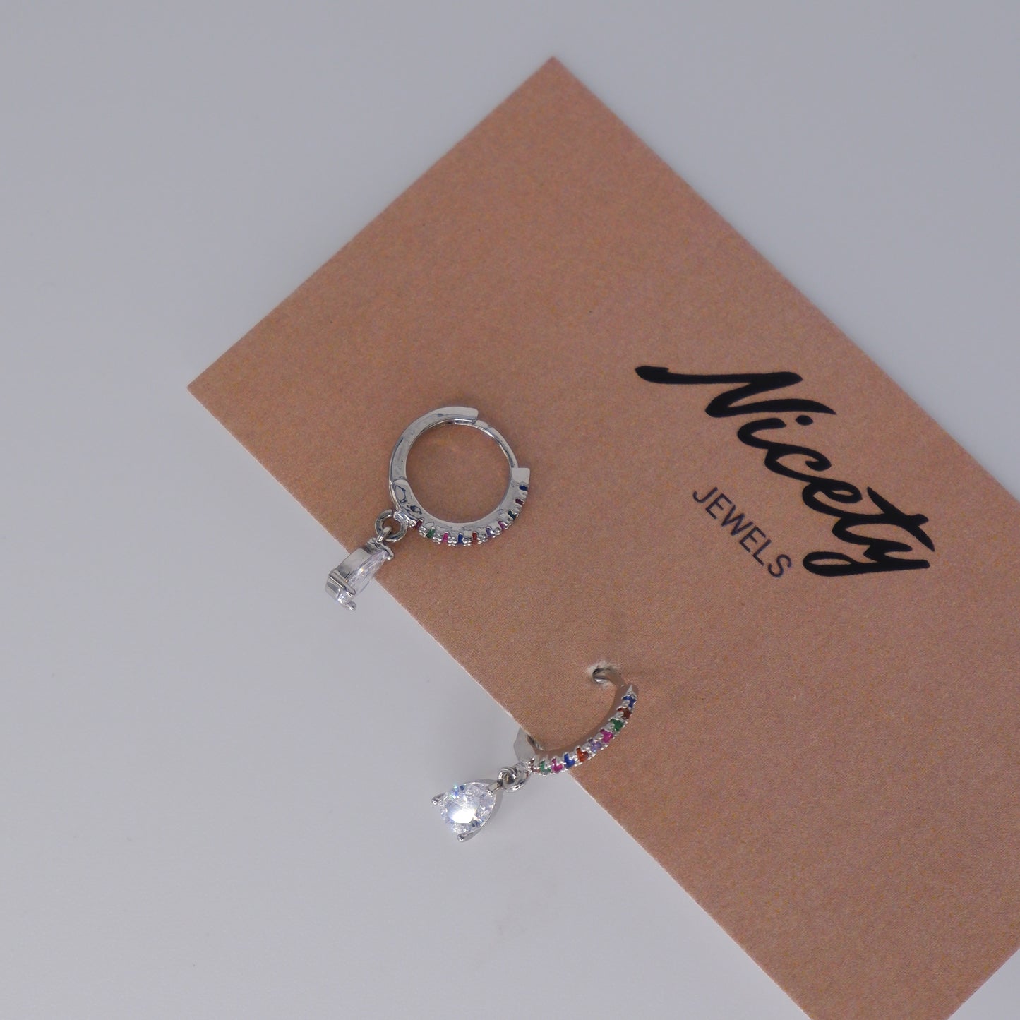 Argolas Prateadas Coloridas com Gota