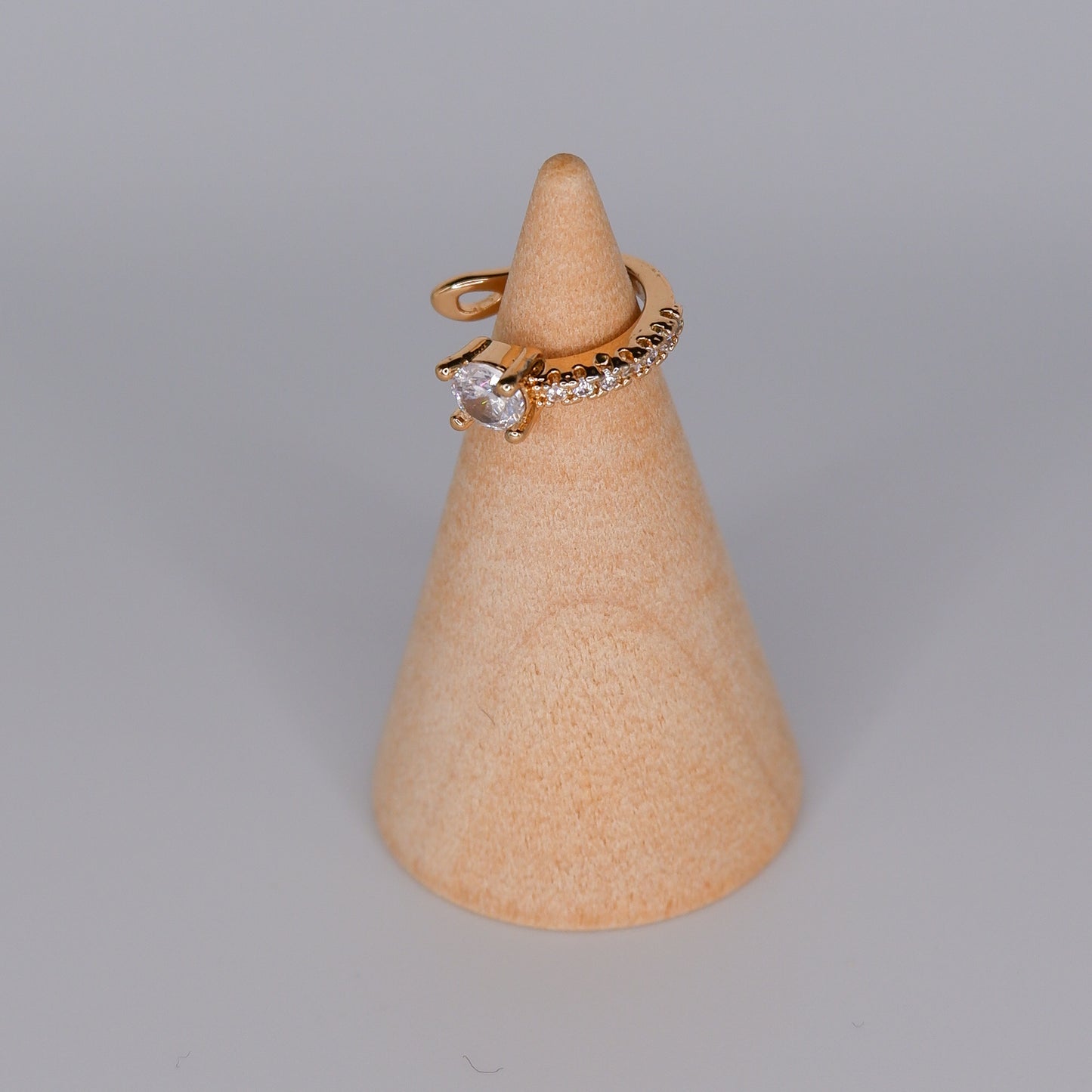 Earcuff Hipoalergénica com Quadrado
