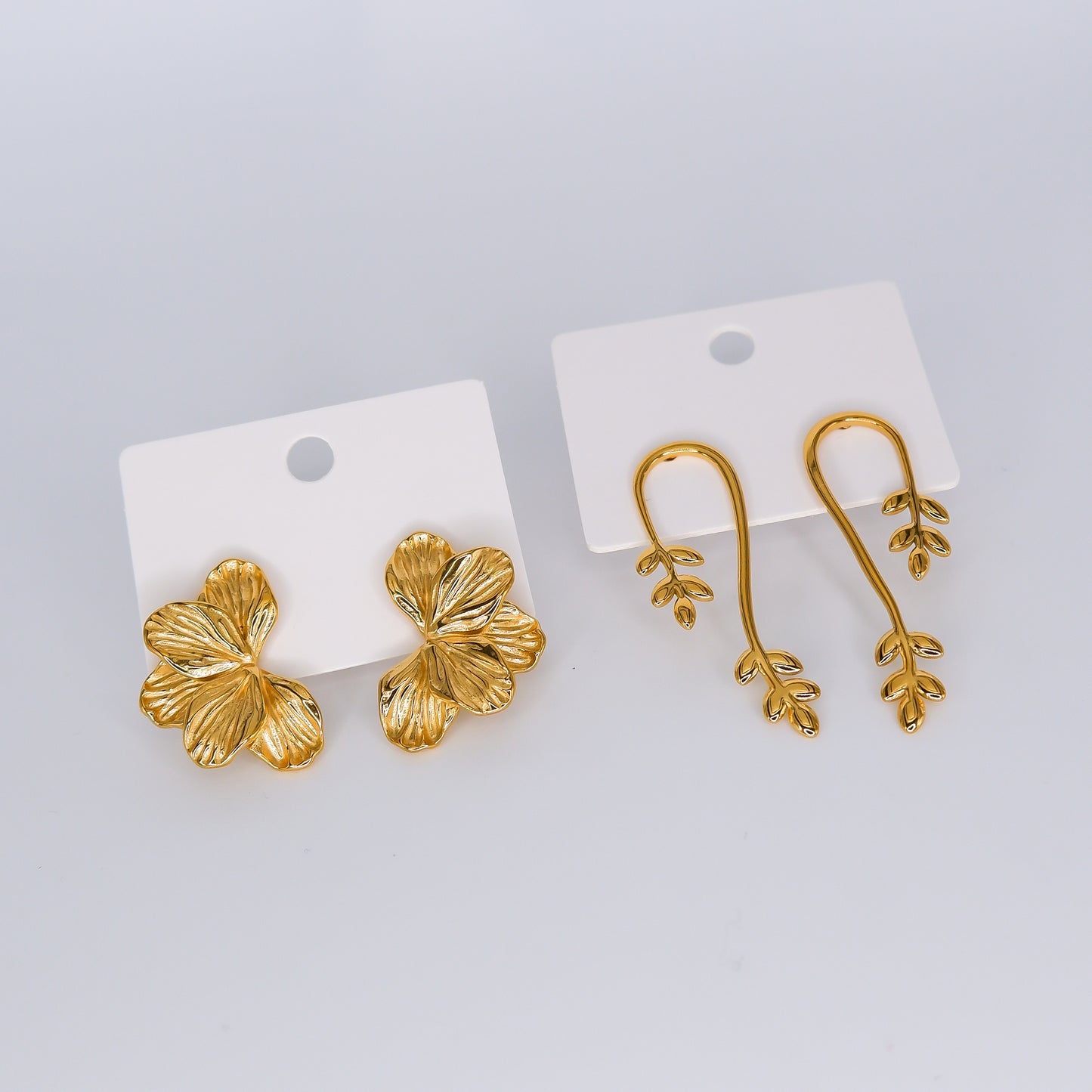 Brinco de Espeto Flor e Folhas