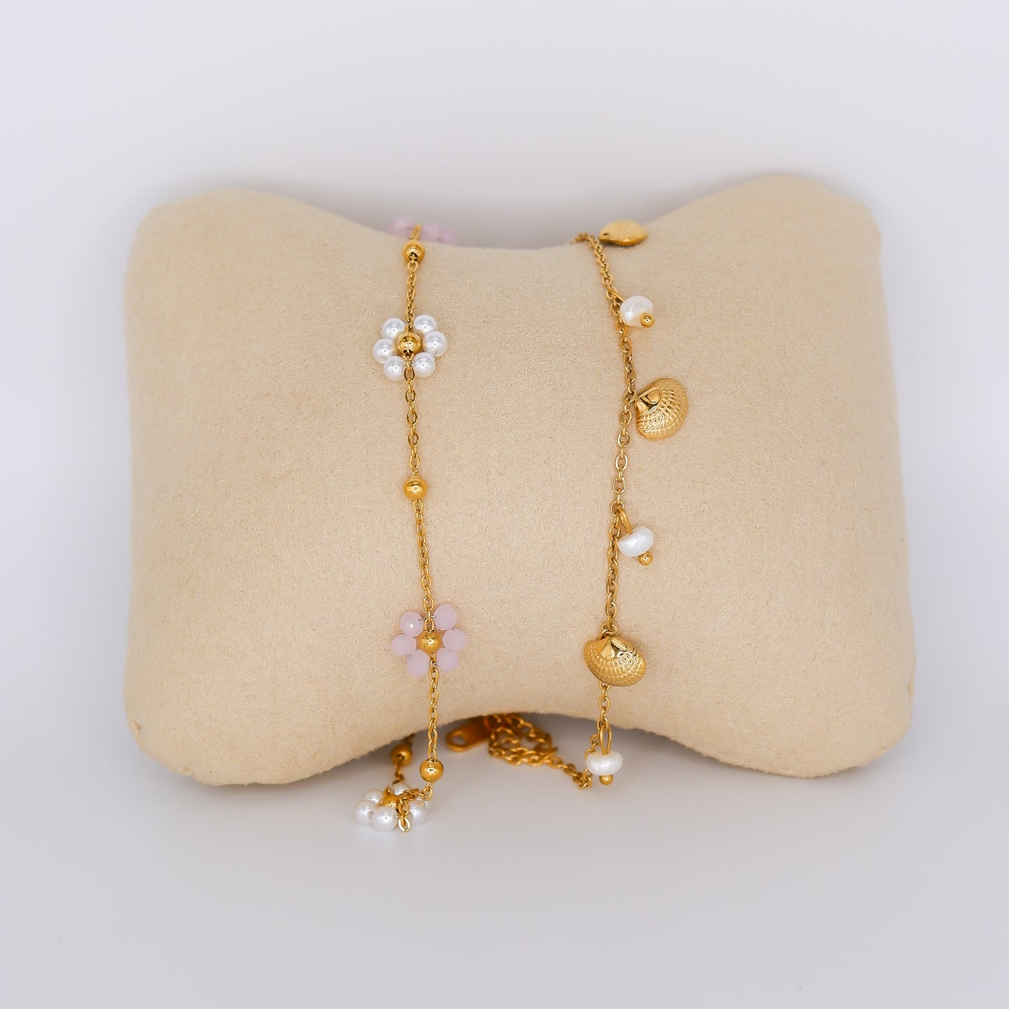 Pulseiras Pé Flores e Conchas