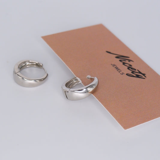 Argola Prateada Básica