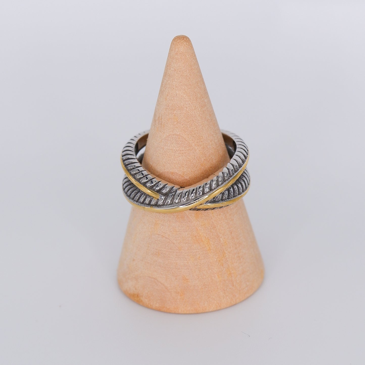 Anel Dourado e Prateado