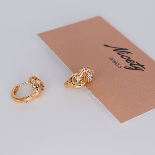 Argola Hipoalergénica Nó Brilhante