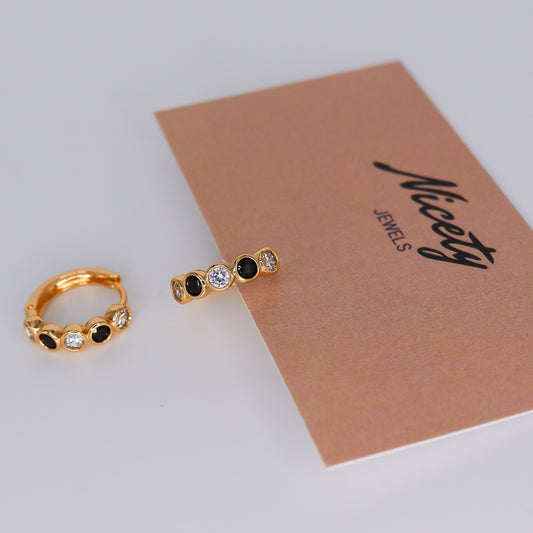 Argola Hipoalergénica Bolas Pretas e Transparentes